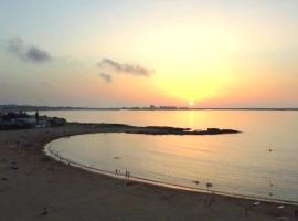 Charmante Maison vue sur mer à Mohammédia plage Manesmane !, villa en Mohammedia