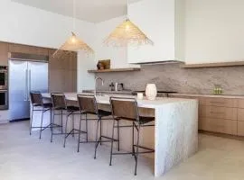 Casa Agave - Chic Adobe-Style Desert Retreat #068410 5BR