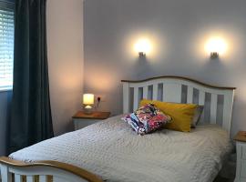 Carney Apartment, hotell i Ardara