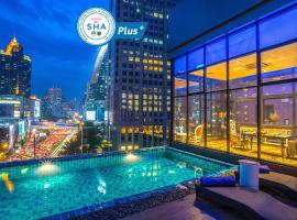 Hotel Clover Asoke - SHA Extra Plus, hotel near Emporium Shopping Mall, Bangkok