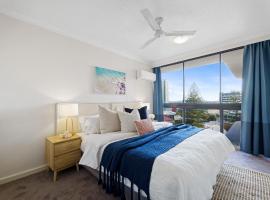Beachcomber Resort - Deluxe Rooms, hotelli Gold Coastilla
