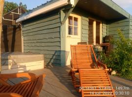 Cabane de l'Ermitage、Lessiveのイン