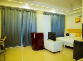 Lime Tree Luxury Studio - Service Apartment Near Artemis Hospital ,Gurgaon, отель в Гургаоне