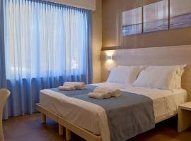 Pianomare Riviera Apartments and Rooms, beach hotel in Imperia
