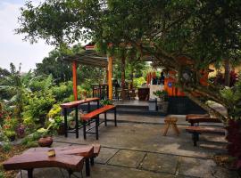 Balelangga Bed & Breakfast, hotel with parking in Sapit