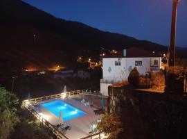 Waterfalls Gerês AL, familiehotel i Geres