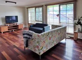 Spacious and cozy home next to Glen Waverley