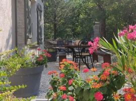 Le cabanon de la Citelle, hotel dengan parking di Rochefort-en-Valdaine