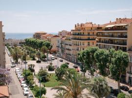 Résidence Châteauneuf: Menton şehrinde bir otel