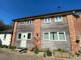 Guernsey Cottage, casa de férias em Ottery Saint Mary