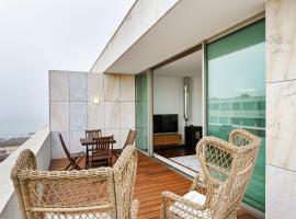 Leça Front Beach Luxury Penthouse, viešbutis mieste Lesa de Palmeira