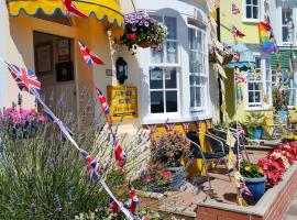 Lichfield House, guest house in Weymouth