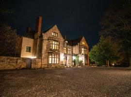 The Old Deanery - Restaurant With Rooms, hotel v mestu Ripon