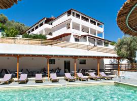 MANGO Skiathos, serviced apartment in Skiathos