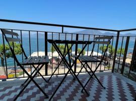 Torri Panoramic Apartment, отель в Торри-дель-Бенако