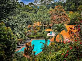 Finca Luna Nueva Lodge, hotel en Fortuna