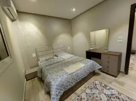 Eco Inn: Sherook66B2 1 BR Apartment With Garden