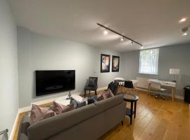 Luxurious Private One Bedroom Apartment, hotell i Braintree