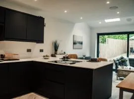Bv Luxury 3 Bedroom Townhouse At Bed Cliff Oaks
