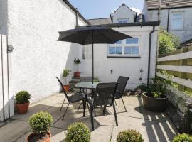 Bumblebee Cottage, hotel with parking in Stranraer