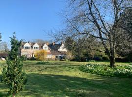 Stable Cottage, hotel v mestu Ilminster