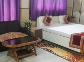 Hotel Aditya Palace, hotel in zona Aeroporto di Birsa Munda - IXR, Rānchī