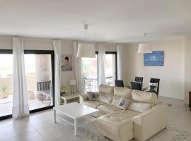 Apartamento Golf Lujo Mor, Valle del Este Vera, loma-asunto kohteessa Vera