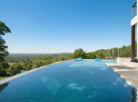 Alexandria Retreat, B&B in Doonan