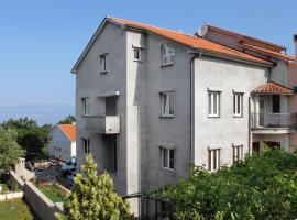Apartments and rooms with parking space Njivice, Krk - 5458, hotel din Njivice