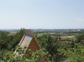 LILELO - Little Leisure Lodge, готель у місті Grazzano Badoglio