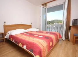 Double Room Zaglav 8144b