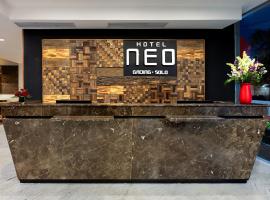 Hotel Neo Gading Solo, готель у місті Соло