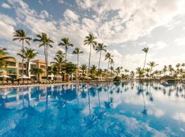 Ocean Blue & Sand Beach Resort - All Inclusive, hotel with parking in Punta Cana