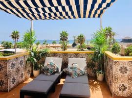 Ático de lujo en primera línea 2 balcones con vistas al mar, Vera Playa