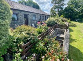 Hafoty Farm Cottages, hotel económico em Caernarfon