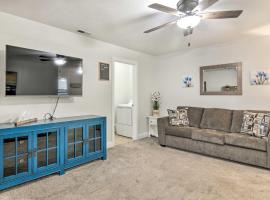 Family-Friendly Cedar City Home about 3 Mi to SUU, hotel cu spa din Cedar City