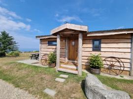 Byre Cottages & Log Cabin, Hotel in Cardigan