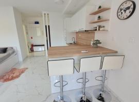 Apartmani MODUS - SELF-CHECK-IN, hotel with parking in Virovitica