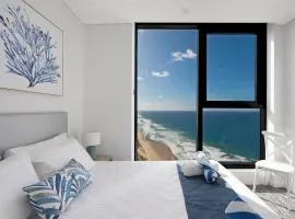 Sea view Beachfront apartment in surfers