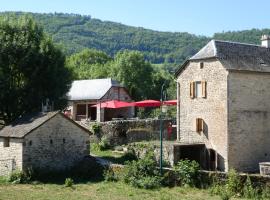 Gîte insolite dans la Microbrasserie & Auberge Ortan, hotelli kohteessa La Canourgue