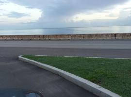 Cozy Ocean Home Jamaica、ルーシーのビーチ周辺のバケーションレンタル