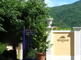 Residence Ville Lago Lugano, serviced apartment in Porto Ceresio