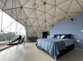 Domo geodésico_conforto e relaxamento na natureza, luxury tent in Socorro