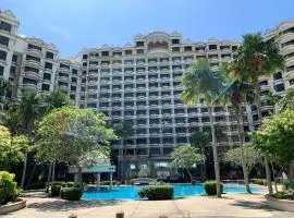 Riviera Bay Condominium, Tanjung Kling