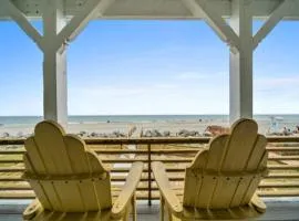 A Shore Thing 1 - OCEANFRONT and DOG FRIENDLY! Private beach access! townhouse