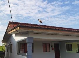 Homestay Che Wan Satu, chata v destinácii Kuantan