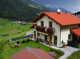 Chalet Olympia, cabaña o casa de campo en Neustift im Stubaital