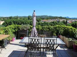 Maison de ville historique dans la Haute Ville -, hotel in Vaison-la-Romaine