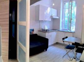 Petit studio bien placé jardin et parking gratuit, apartamento em Toulouse