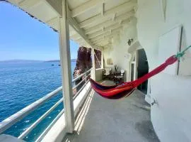 Mermaid Cave Apartment Old Port, Fira